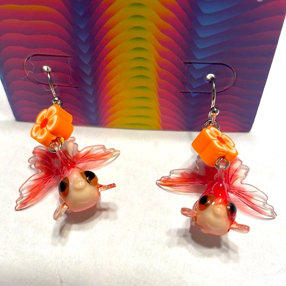 ⚜️Sweet Society Orange Gold Fish Earrings! NWT! - Picture 3 of 8